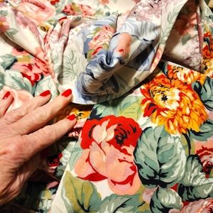 Ralph Lauren luxury NWOT Twin Size Duvet in the Iconic Allison pattern